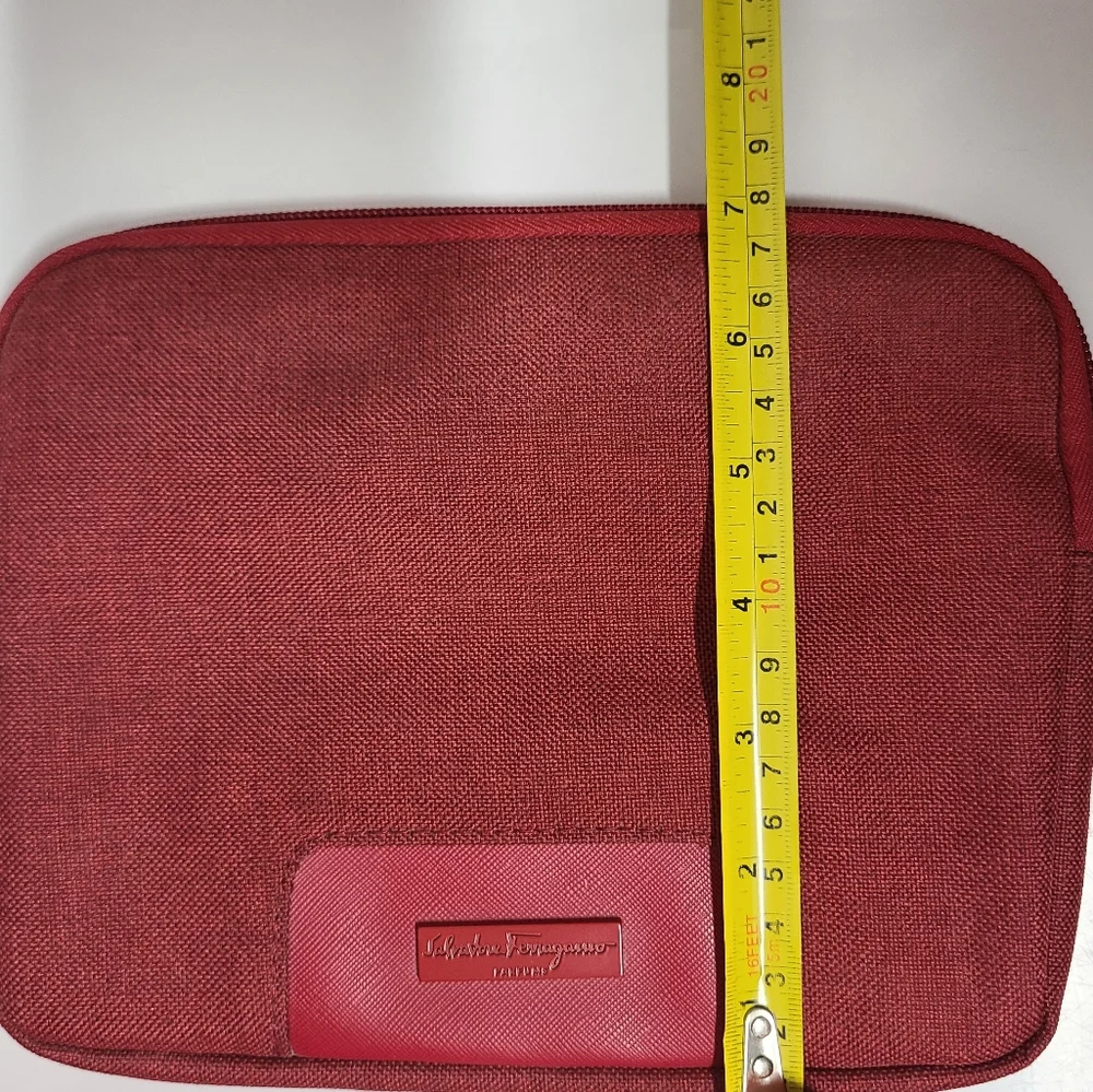 Salvatore Ferragamo Parfums Special Edition Burgundy Red Avianca Accessory Case